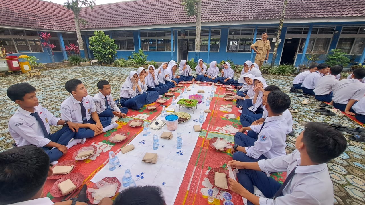 Kegiatan Kenduri SKO SMP Negeri 3 Sungai Penuh