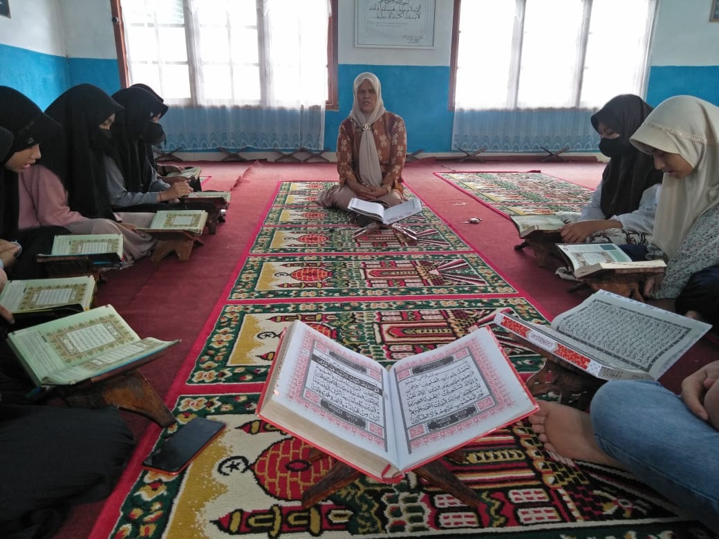 Kegiatan Tahfiz Alquran SMP Negeri 3 Sungai Penuh